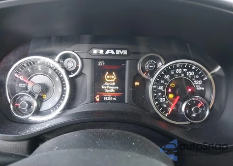 2020 Ram 1500 Big Horn 4X4 5'7 Box из США, поврежденный, VIN 1C6RRFFG9LN107471